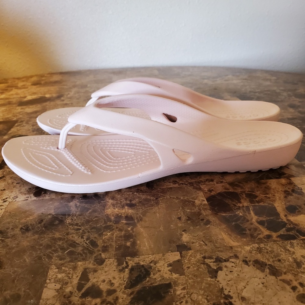 Crocs sz 9 womens pale pink flip flops thong sandals summer beach casual comfort - Picture 7 of 13